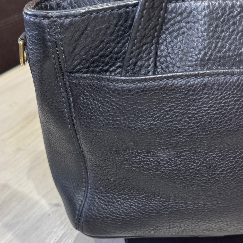 Vintage Coach Black Leather Small Shoulder Bag - Picture 5 of 14
